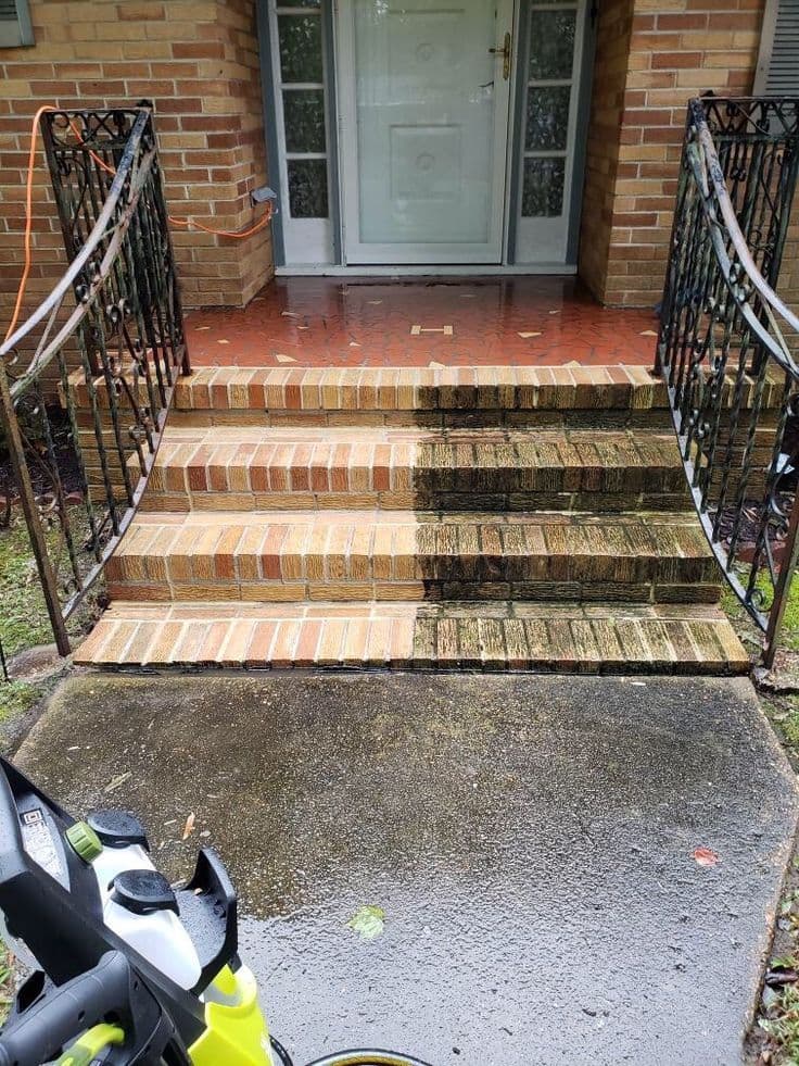 Tuscaloosa property — professional surface cleaning